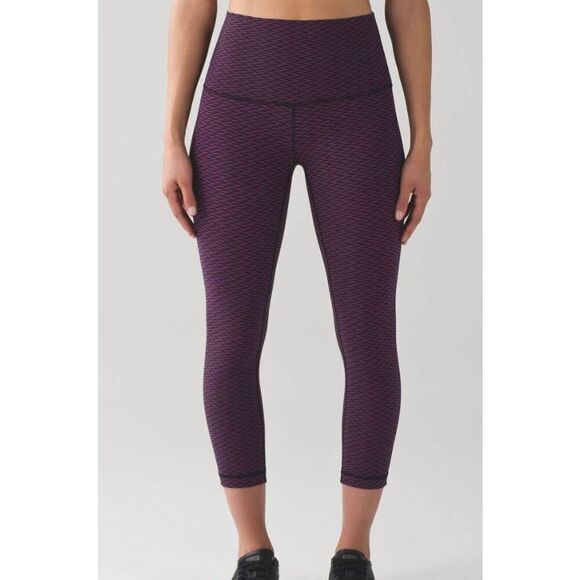 LULULEMON ATHLETICA Wunder Under Crop (Hi-Rise) (Luxtreme) Size 4 - Picture 2 of 5